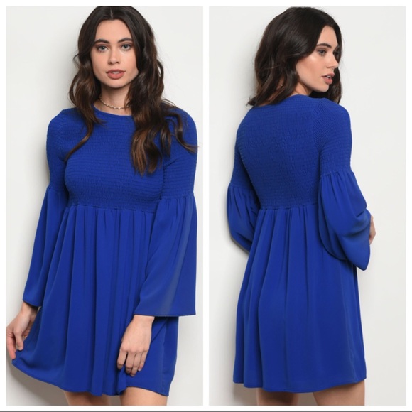 Dresses & Skirts - ❤️LAST NEW M Blue Smocked Bell Sleeve Dress